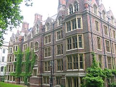 Une des facades du Lincoln's Inn