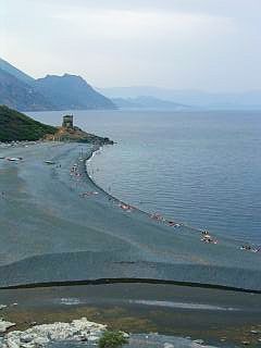 La plage noire de la Marine d'Albo