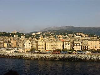 Arrivée au port