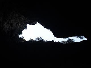 Le trou dans la voute dessine la Corse